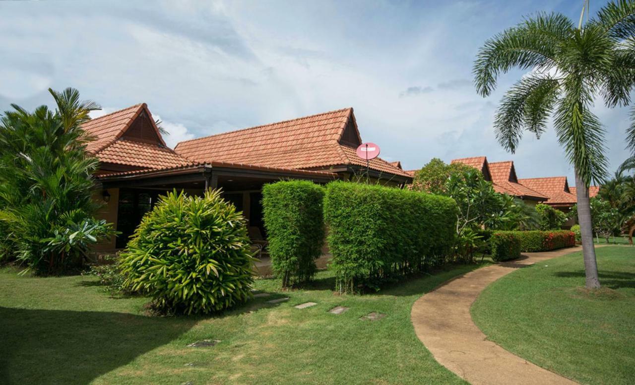 Family-Friendly House, A Few Steps From The Pool And Close To The Ocean. Маэ-Пим Экстерьер фото