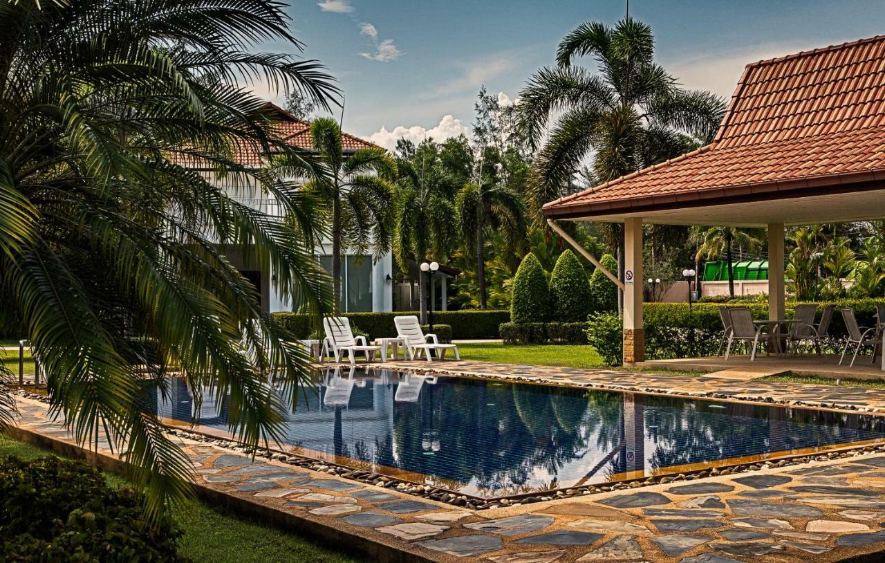 Family-Friendly House, A Few Steps From The Pool And Close To The Ocean. Маэ-Пим Экстерьер фото